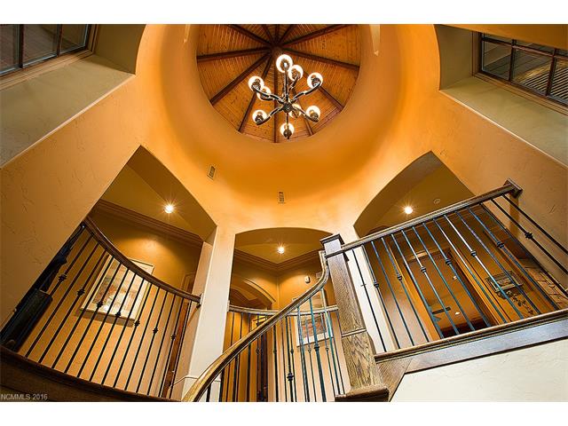 151 Cardinal Drive, Lake Toxaway, NC 28747