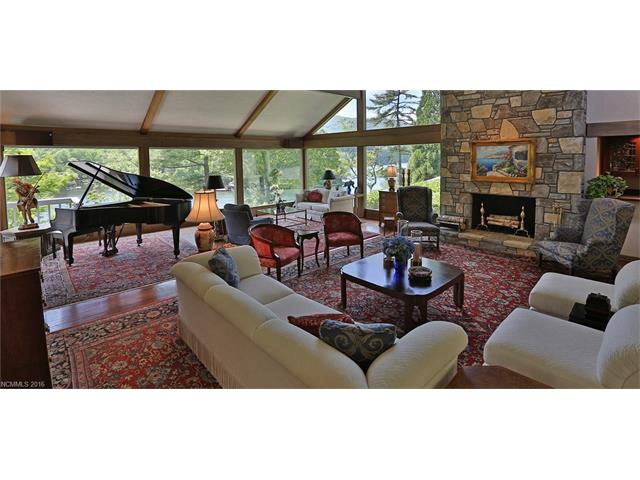 163 S East Shore Drive, Lake Toxaway, NC 28747