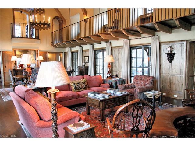 1164 Toxaway Drive, Lake Toxaway, NC 28747