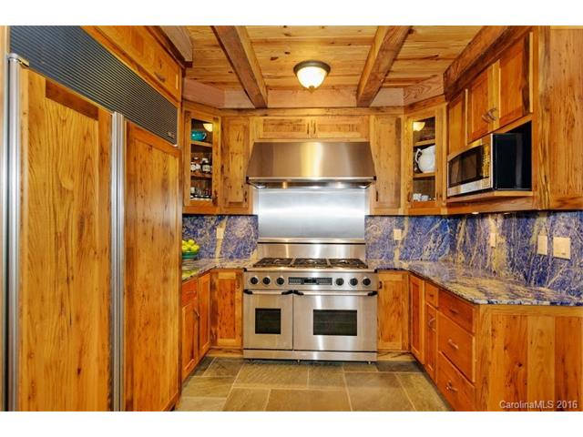 673 Panthertown Road, Lake Toxaway, NC 28747