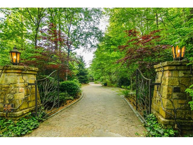 41 Chimney Point, Lake Toxaway, NC 28747