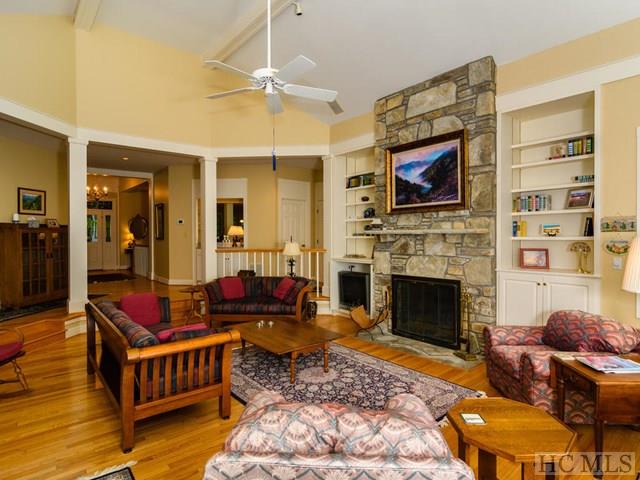 143 Lakeside Trail, Lake Toxaway, NC 28747