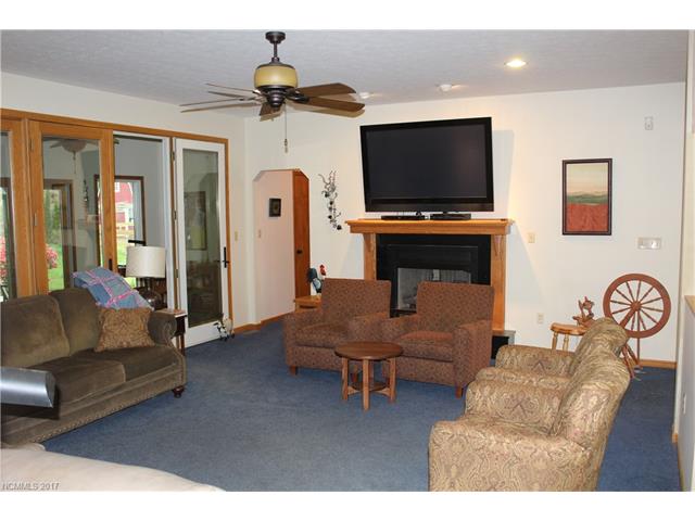 340 Earlys Mountain Road, Leicester, NC 28748
