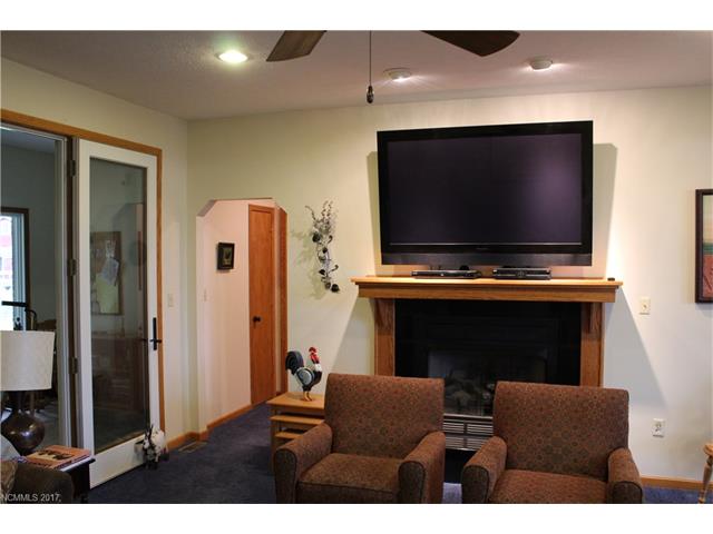 340 Earlys Mountain Road, Leicester, NC 28748