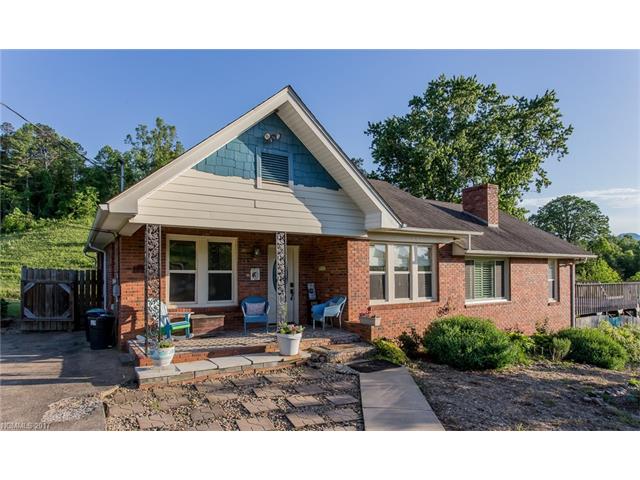 74Gibbs Rd, Leicester, NC 28748