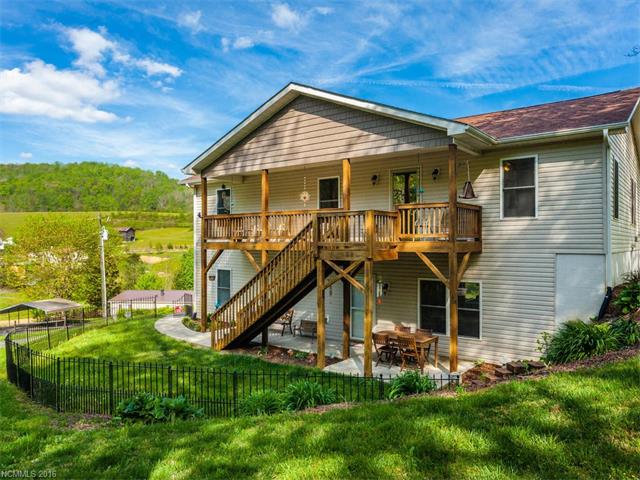 236 W Wonder Road, Leicester, NC 28748