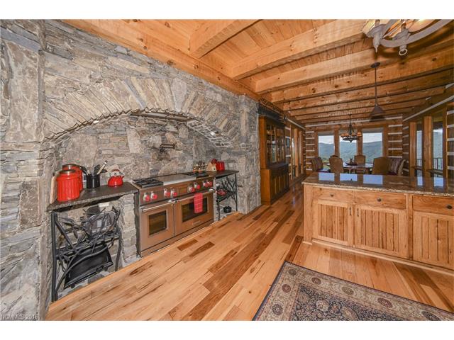 47 Amaskagahi Trail, Maggie Valley, NC 28751