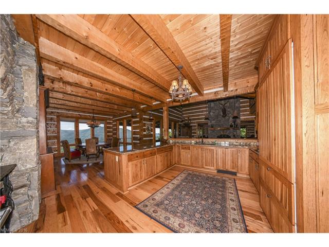 47 Amaskagahi Trail, Maggie Valley, NC 28751