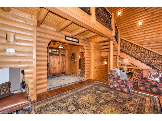 468 Asgi Trail, Maggie Valley, NC 28751
