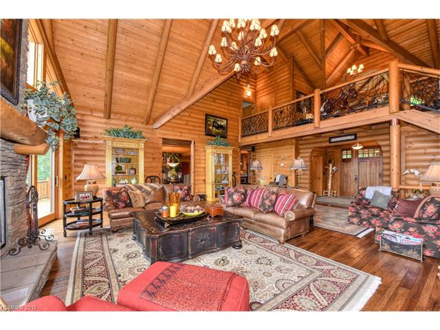 468 Asgi Trail, Maggie Valley, NC 28751