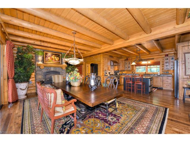 468 Asgi Trail, Maggie Valley, NC 28751