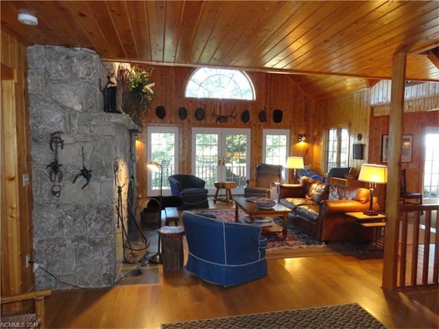 1080 Sheep Pasture Road, Maggie Valley, NC 28751