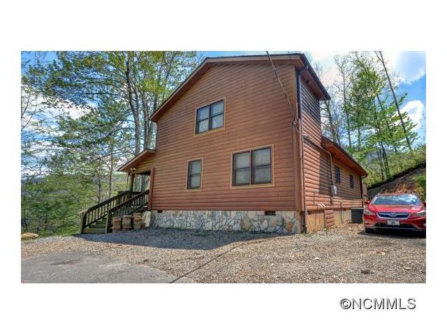 121 Hidden Cove Road, Maggie Valley, NC 28751