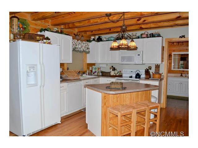 2569 Linville Drive, Marion, NC 28752