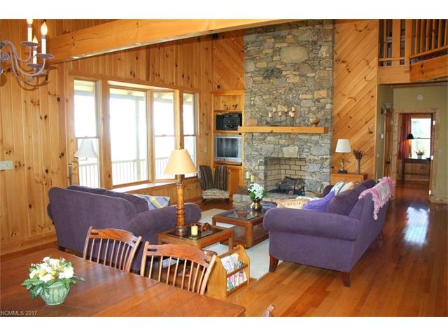88 Deerwood Lane, Mars Hill, NC 28754