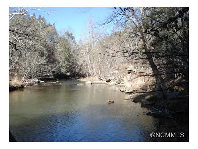 000 White Oak Branch Road, Mars Hill, NC 28754