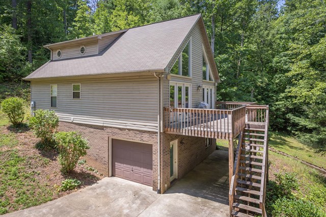 6202 Crestmoor Ct, Nebo, NC 28761