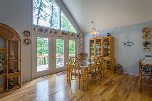 6202 Crestmoor Ct, Nebo, NC 28761