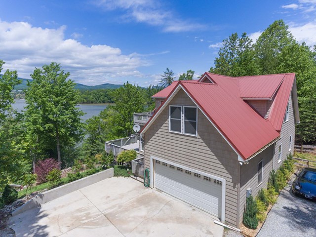 602 Harborside Dr., Nebo, NC 28761