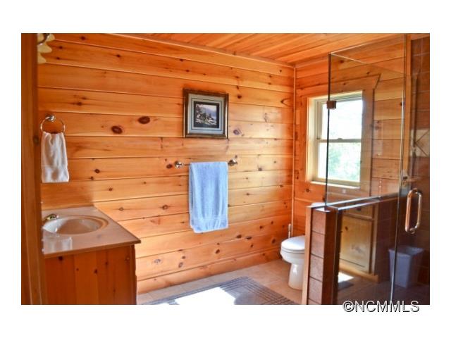 90 Stonesthrow Drive, Nebo, NC 28761