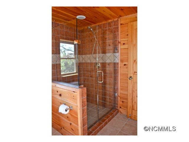 90 Stonesthrow Drive, Nebo, NC 28761