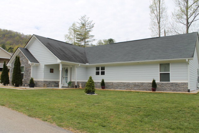 119 Dolly Cowart, Otto, NC 28763
