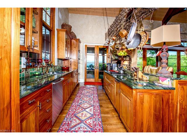 209 Chestnut Oak Lane, Pisgah Forest, NC 28768