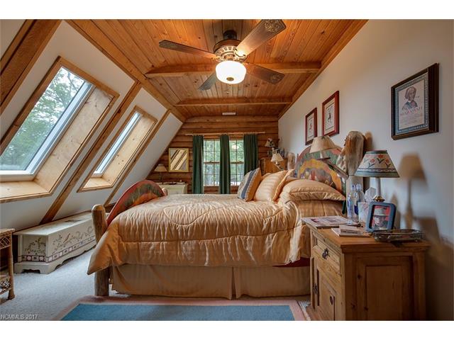 154 Old Little Mountain Road, Pisgah Forest, NC 28768