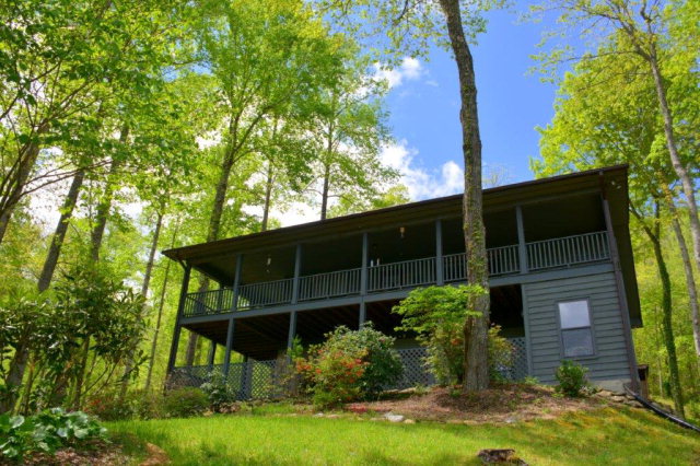 517 Sam Cove, Robbinsville, NC 28771