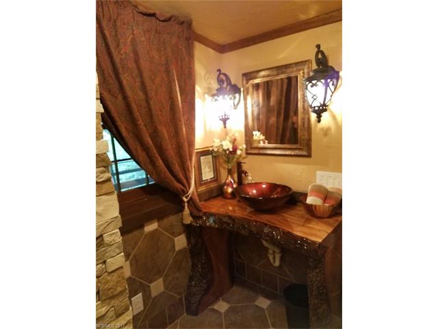 1000 Fork Creek Road, Saluda, NC 28773