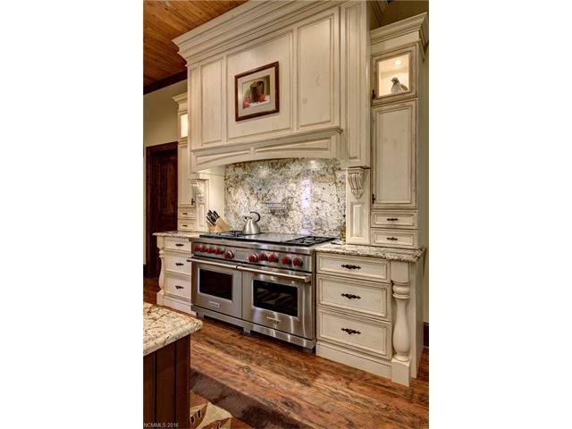 360 Club Drive, Sapphire, NC 28774