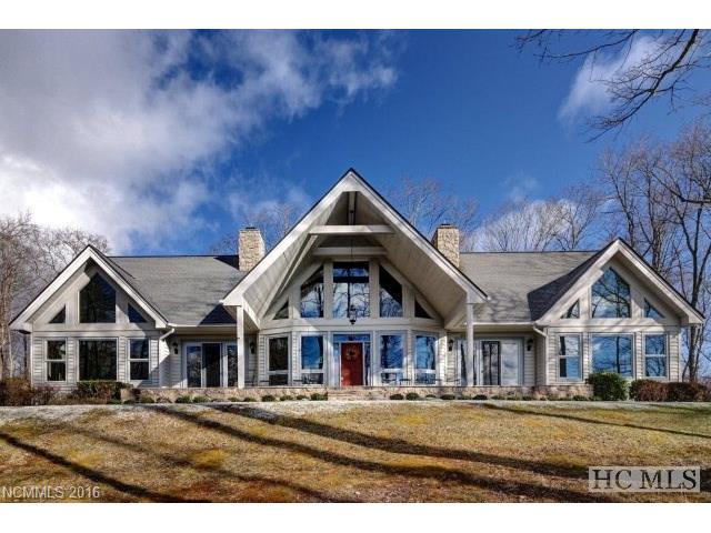 124 Maidenhaire Lane, Sapphire, NC 28774