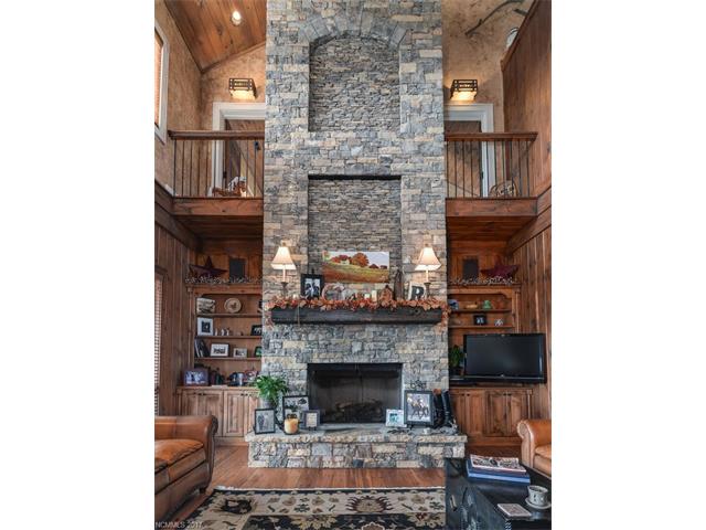 380 Panthertown Trail, Sapphire, NC 28774