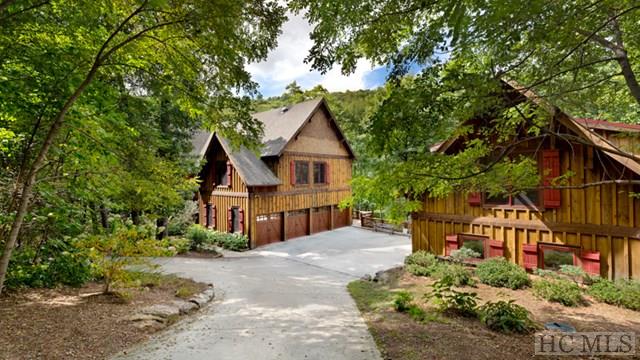 1053 Bald Rock Drive East, Sapphire, NC 28774