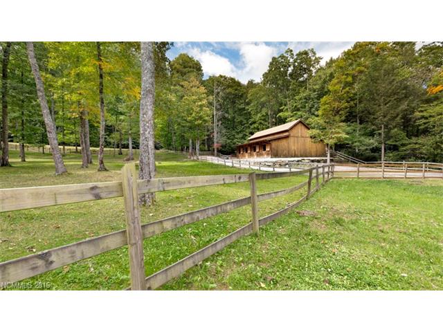 1053 Bald Rock Drive E, Sapphire, NC 28774