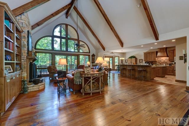 188 Chinquapin Court, Sapphire, NC 28774