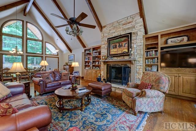 188 Chinquapin Court, Sapphire, NC 28774