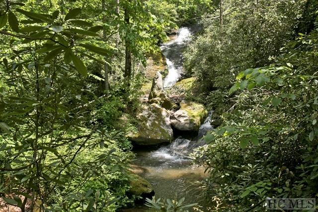 712 Lost Valley Road, Scaly Mountain, NC 28775
