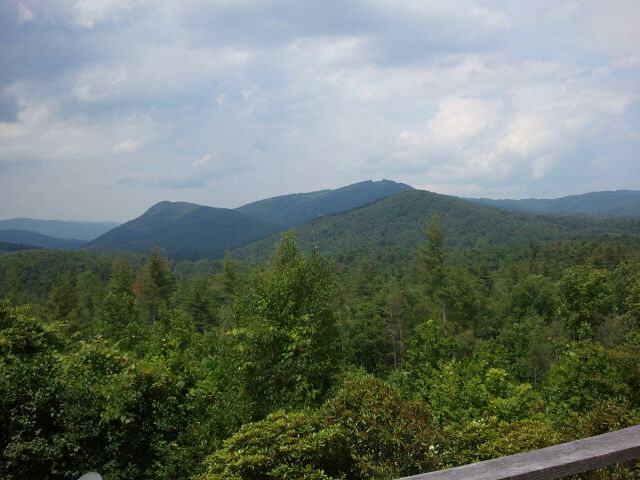 64 Rock Cellar Lane, Spruce Pine, NC 28777
