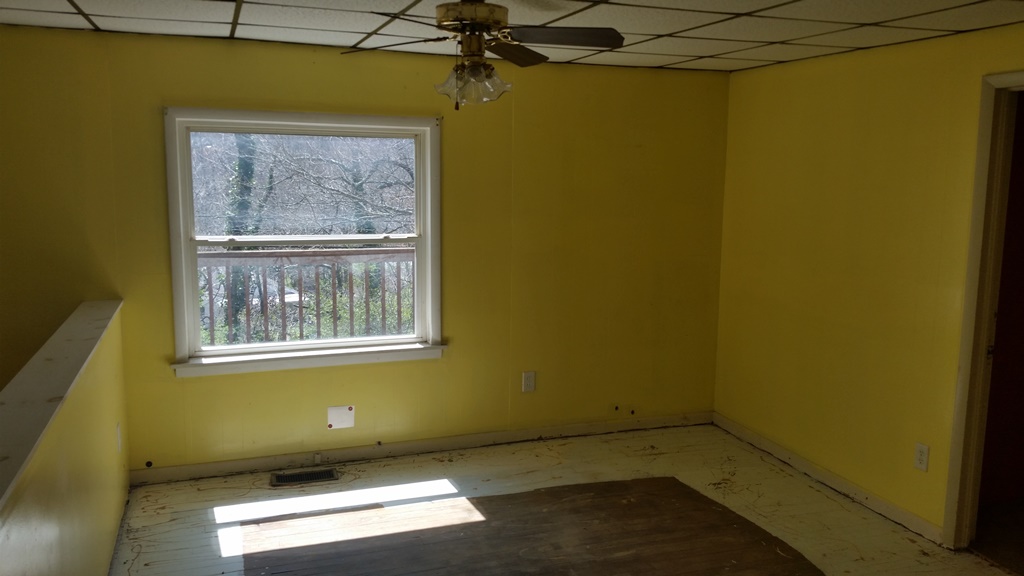 5 Red Raven RoadSwannanoa, NC, 28778Buncombe County