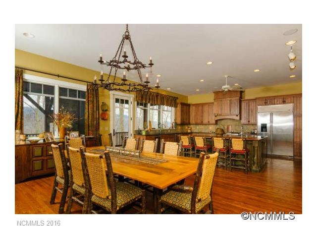 696 Boar Ridge Road, Sylva, NC 28779