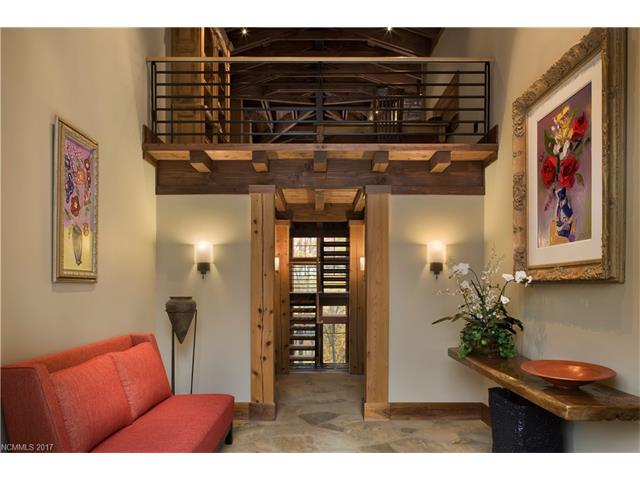 528 Watershed Way, Sylva, NC 28779