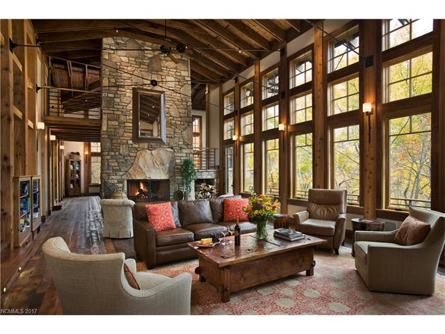 528 Watershed Way, Sylva, NC 28779