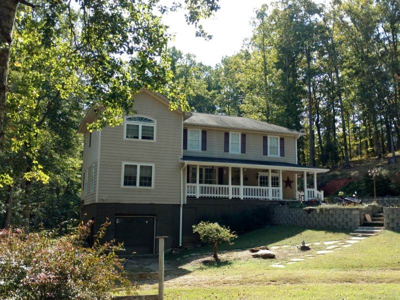 38 Windy Hill Ln., Tryon, NC 28782