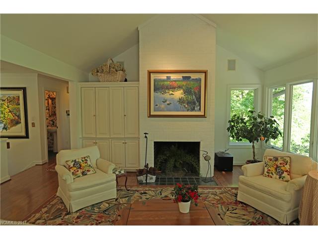400 Ridge Top Road, Tryon, NC 28782