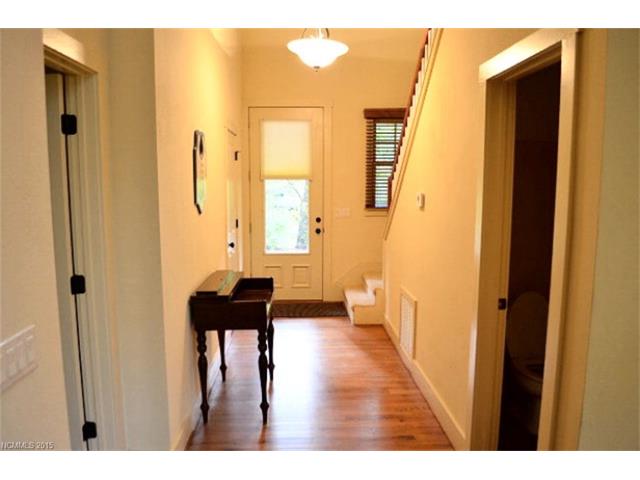 10 Meadowridge Court, Tuckasegee, NC 28783