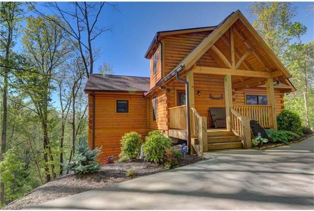 4 Schotts Pass Way, Waynesville, NC 28785