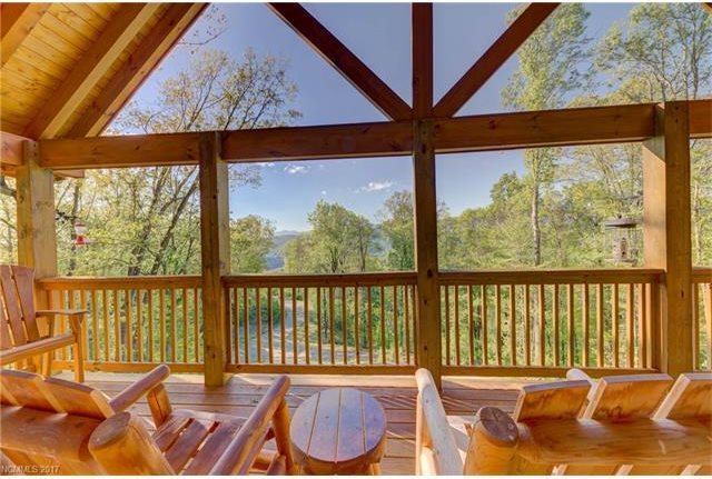 4 Schotts Pass Way, Waynesville, NC 28785