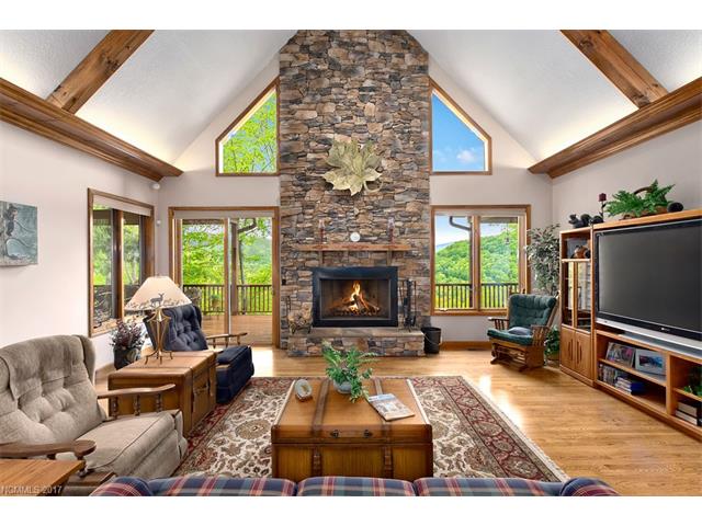 130 Catawba Lane, Waynesville, NC 28786