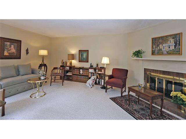 17 Lodge Lane, Waynesville, NC 28786